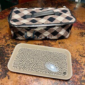 SALE!  Tastefully Simple Insulated Carrying Case & Tray